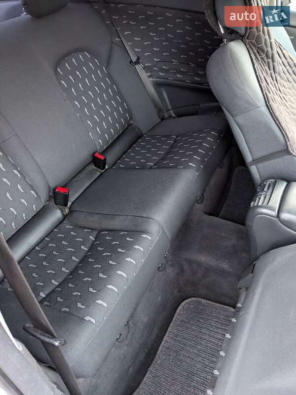 Купе Mercedes-Benz C-Class 2001 в Бучаче