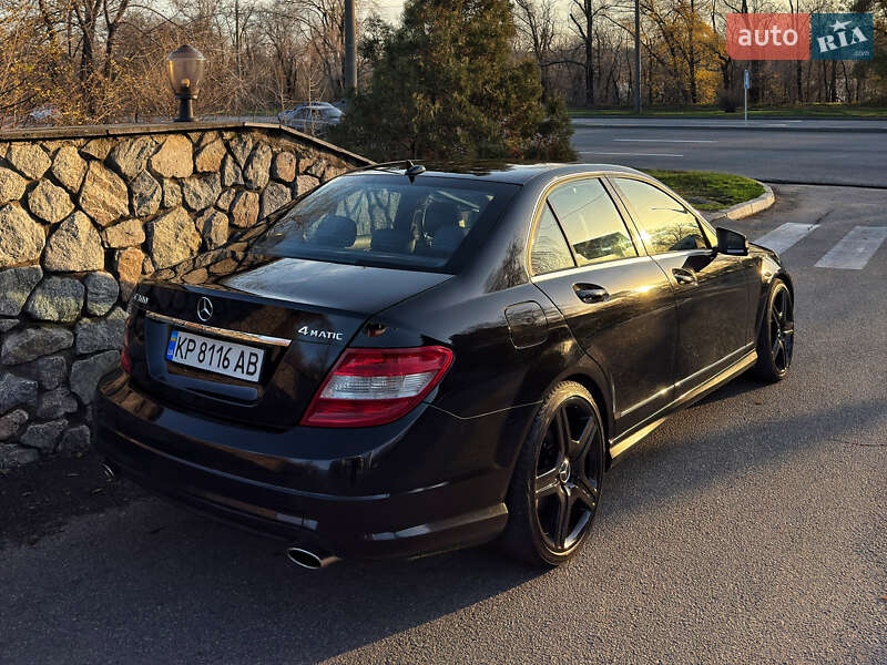 Седан Mercedes-Benz C-Class 2010 в Запорожье
