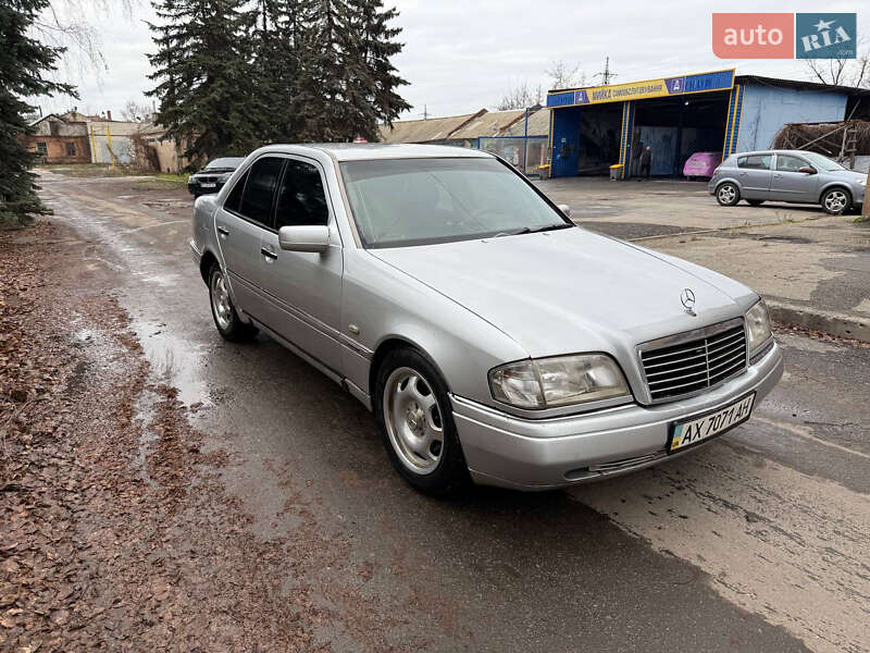 Mercedes-Benz C-Class 1996