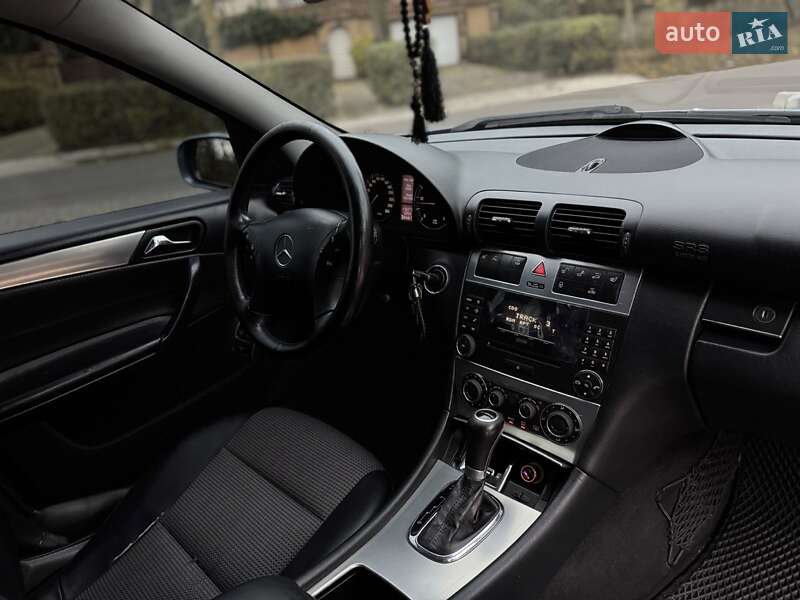Седан Mercedes-Benz C-Class 2005 в Одесі