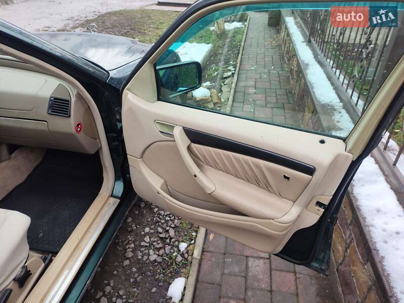 Седан Mercedes-Benz C-Class 1999 в Тернополі
