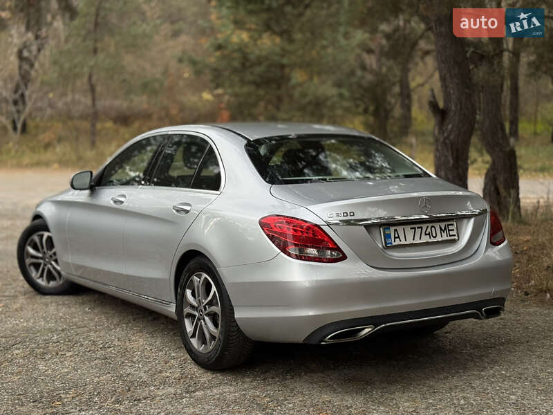 Седан Mercedes-Benz C-Class 2017 в Киеве фото 5 Седан Mercedes-Benz C-Class 2017 в Киеве
