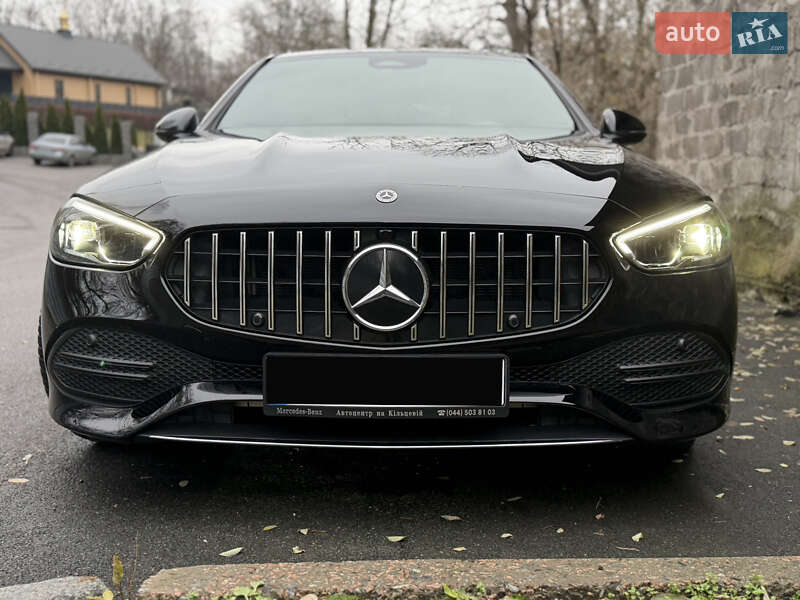 Седан Mercedes-Benz C-Class 2023 в Киеве