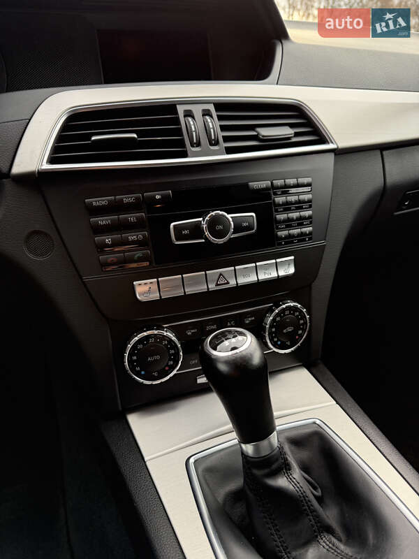Універсал Mercedes-Benz C-Class 2012 в Вінниці