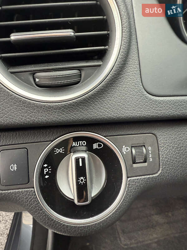 Універсал Mercedes-Benz C-Class 2012 в Вінниці