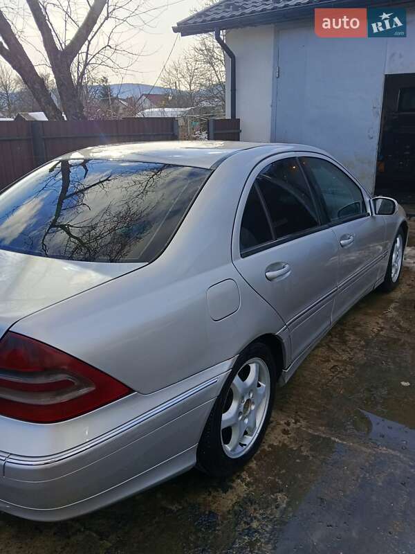 Седан Mercedes-Benz C-Class 2000 в Бориславе фото 7 Седан Mercedes-Benz C-Class 2000 в Бориславе