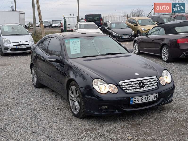 Купе Mercedes-Benz C-Class 2005 в Ровно