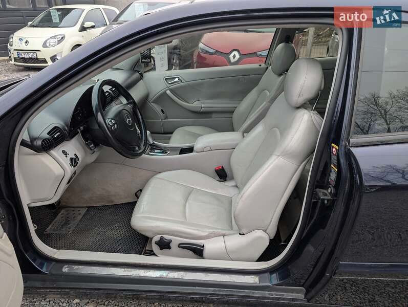 Купе Mercedes-Benz C-Class 2005 в Ровно