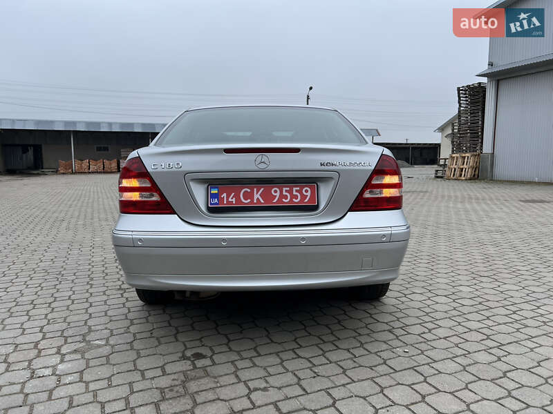 Седан Mercedes-Benz C-Class 2005 в Надвірній