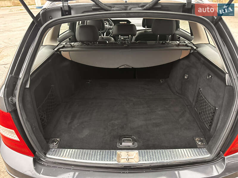 Универсал Mercedes-Benz C-Class 2013 в Одессе