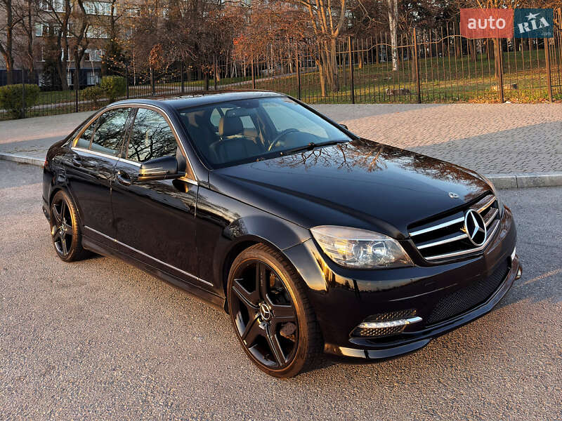 Mercedes-Benz C-Class 2010