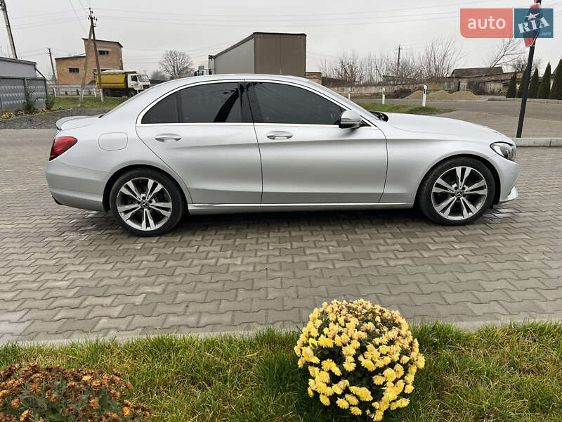 Седан Mercedes-Benz C-Class 2017 в Ізяславі