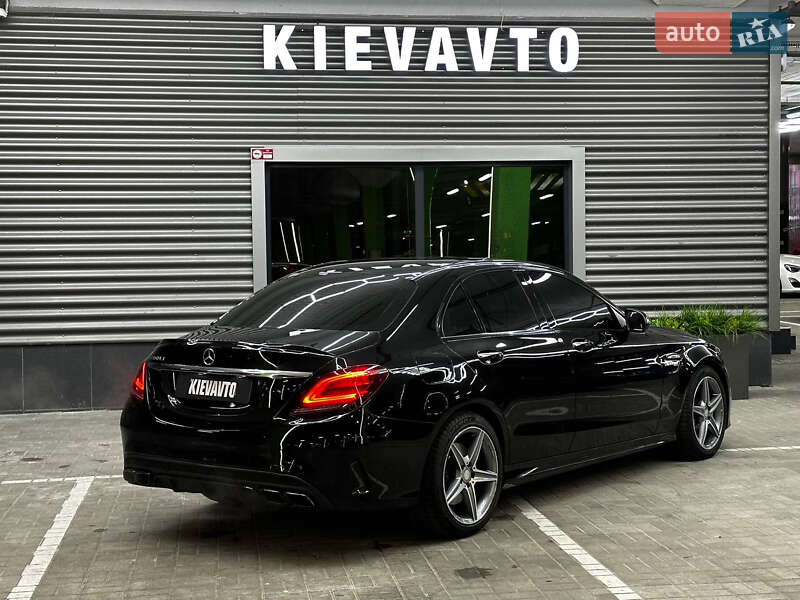 Седан Mercedes-Benz C-Class 2016 в Киеве