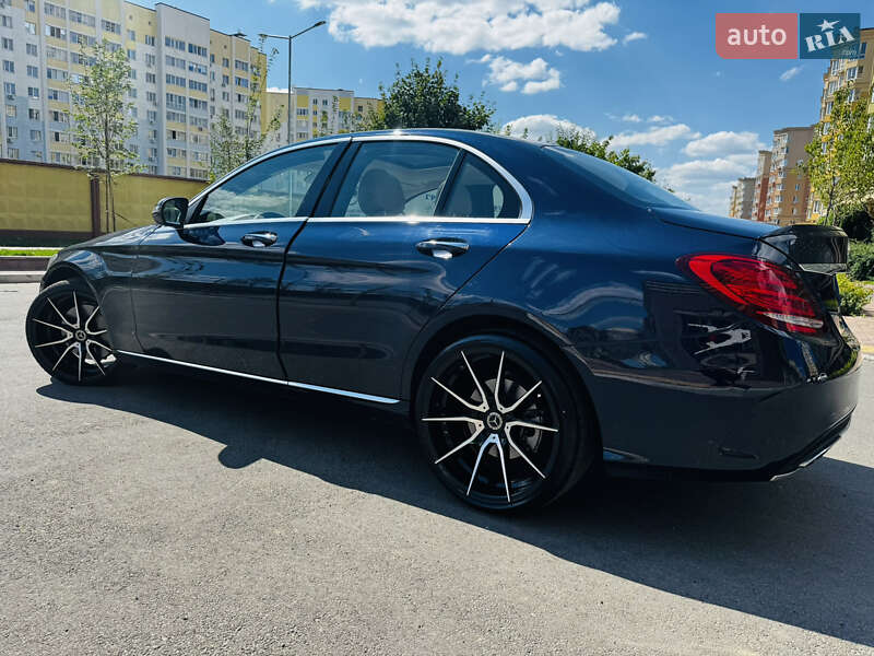 Седан Mercedes-Benz C-Class 2016 в Києві