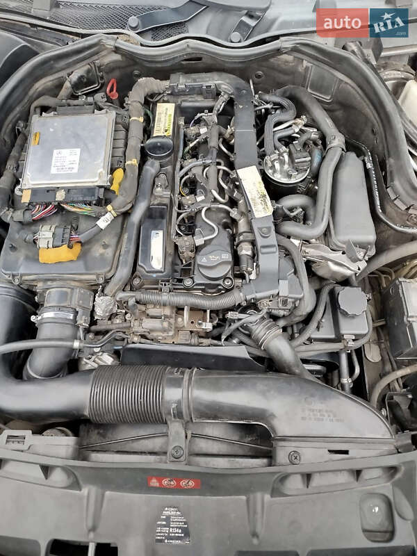 Универсал Mercedes-Benz C-Class 2009 в Днепре