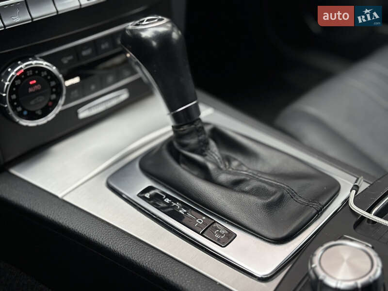 Универсал Mercedes-Benz C-Class 2012 в Ужгороде
