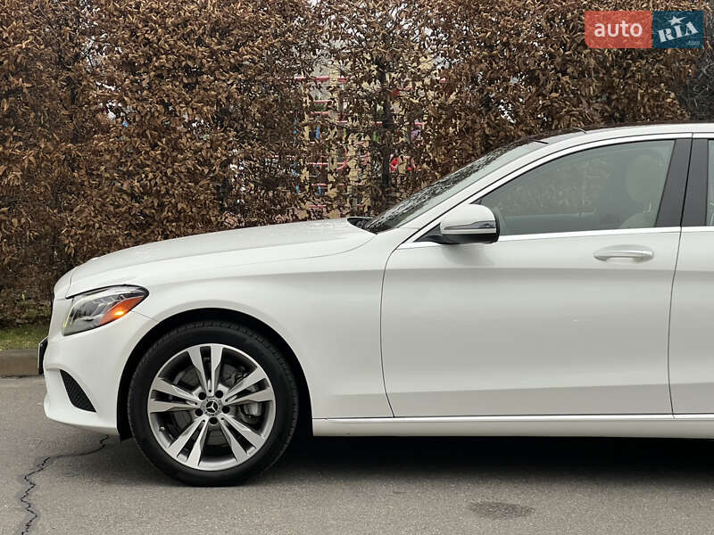Седан Mercedes-Benz C-Class 2020 в Киеве