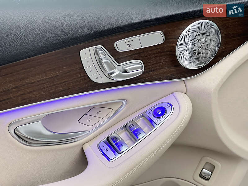 Седан Mercedes-Benz C-Class 2020 в Киеве