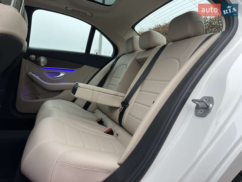 Седан Mercedes-Benz C-Class 2020 в Киеве