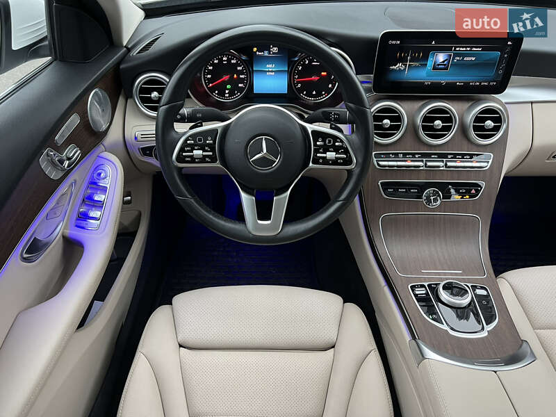 Седан Mercedes-Benz C-Class 2020 в Киеве