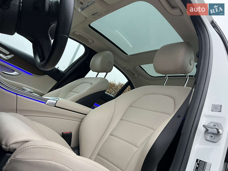 Седан Mercedes-Benz C-Class 2020 в Киеве