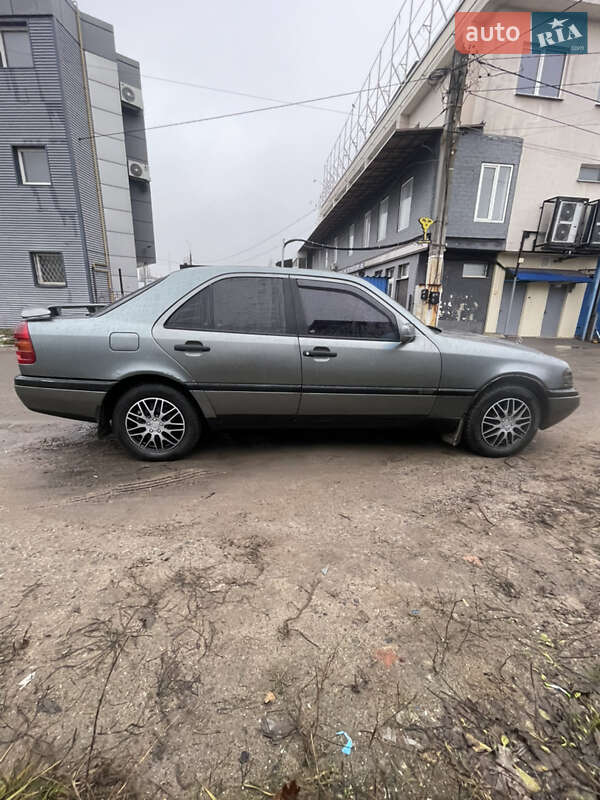 Седан Mercedes-Benz C-Class 1994 в Харькове фото 9 Седан Mercedes-Benz C-Class 1994 в Харькове