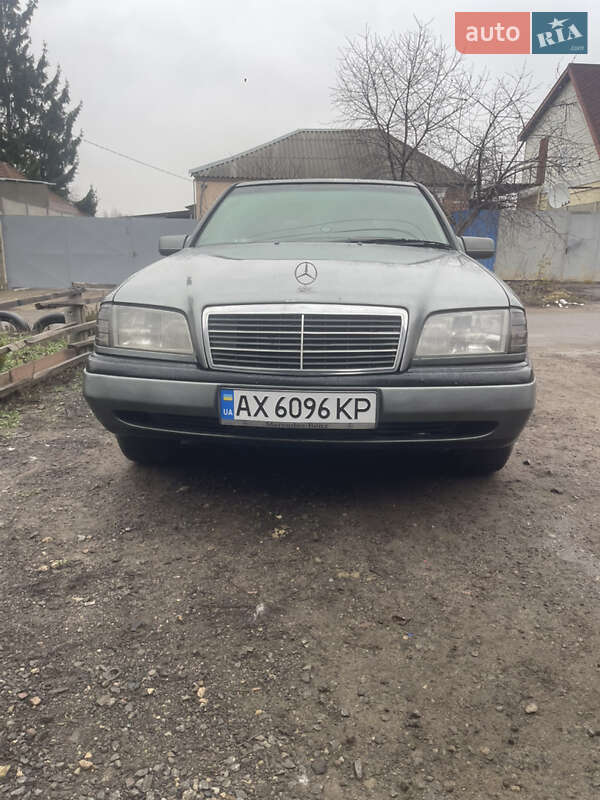 Седан Mercedes-Benz C-Class 1994 в Харькове фото 13 Седан Mercedes-Benz C-Class 1994 в Харькове