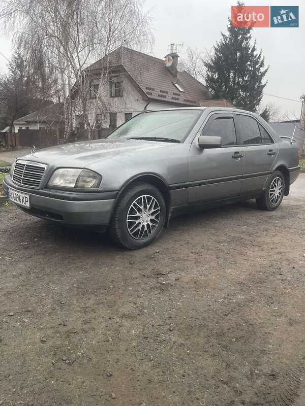 Седан Mercedes-Benz C-Class 1994 в Харькове фото 14 Седан Mercedes-Benz C-Class 1994 в Харькове