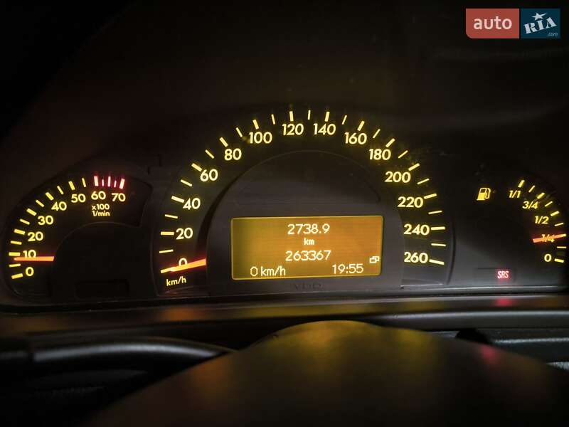 Седан Mercedes-Benz C-Class 2002 в Дрогобыче