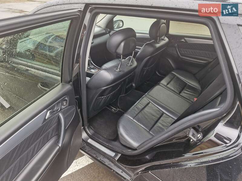 Универсал Mercedes-Benz C-Class 2005 в Верховине