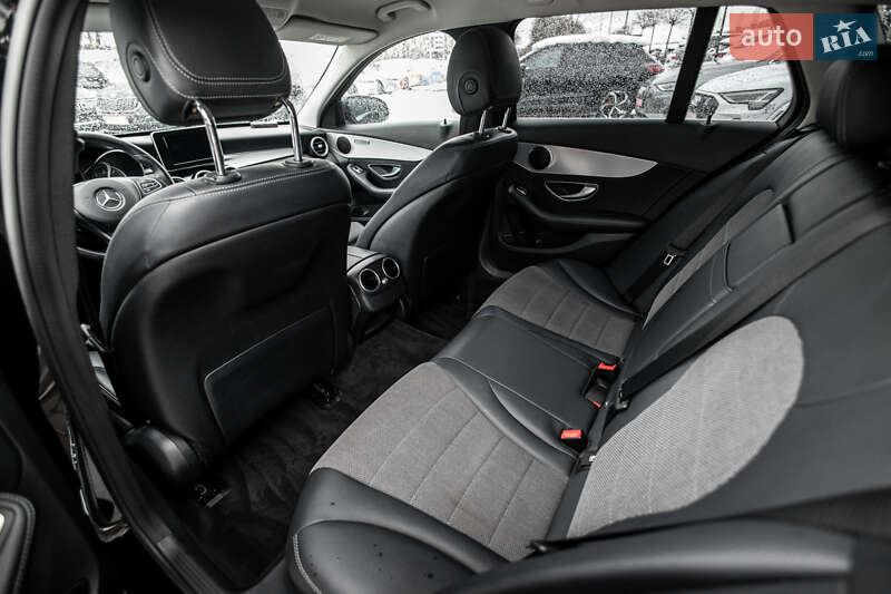 Універсал Mercedes-Benz C-Class 2017 в Львові фото 21 Універсал Mercedes-Benz C-Class 2017 в Львові
