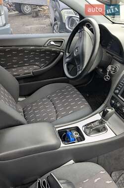 Купе Mercedes-Benz C-Class 2002 в Львове