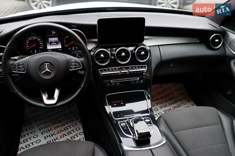 Седан Mercedes-Benz C-Class 2014 в Львове