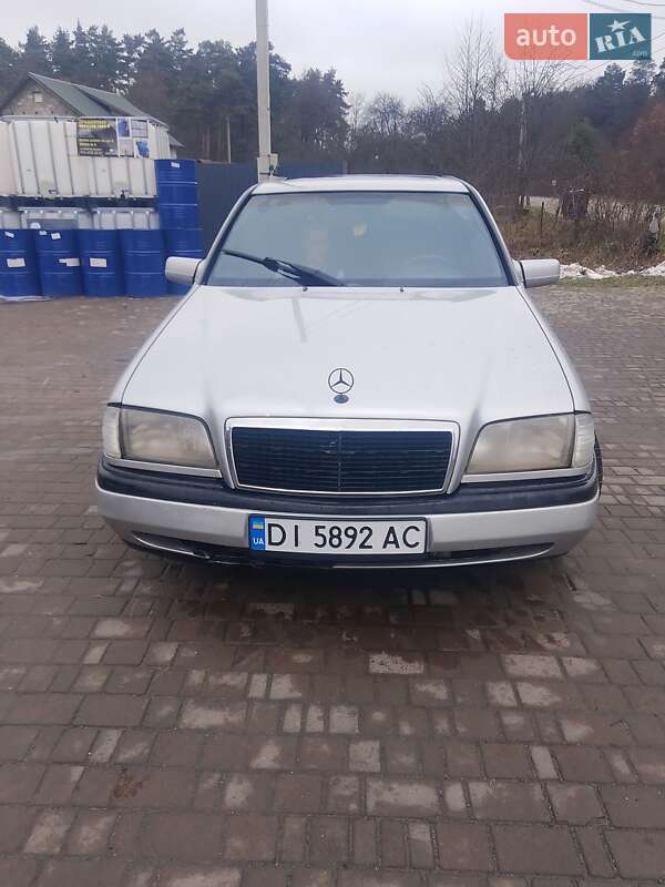 Седан Mercedes-Benz C-Class 1995 в Яворове