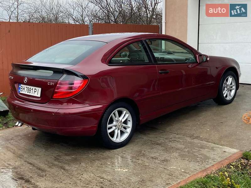 Купе Mercedes-Benz C-Class 2002 в Южном фото 3 Купе Mercedes-Benz C-Class 2002 в Южном