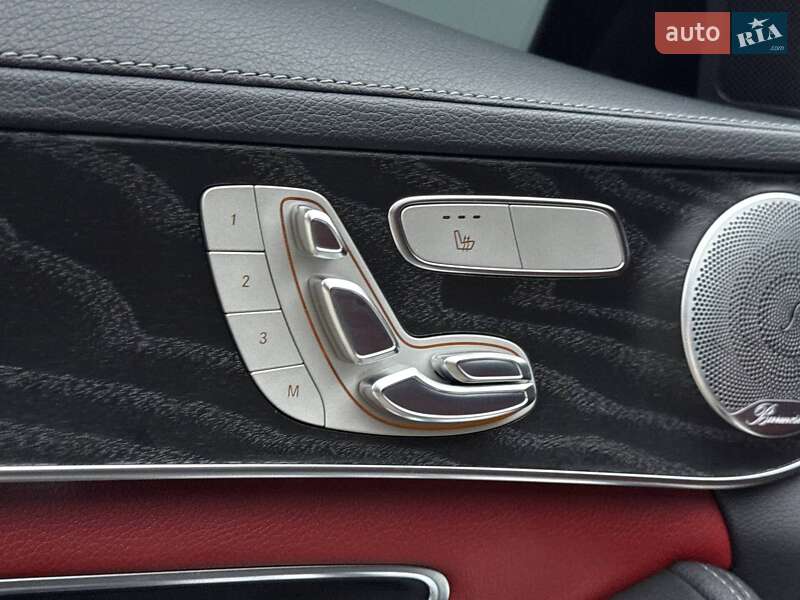 Седан Mercedes-Benz C-Class 2016 в Києві фото 16 Седан Mercedes-Benz C-Class 2016 в Києві