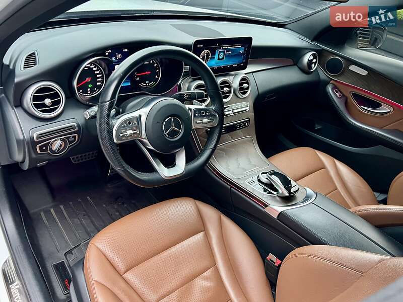 Седан Mercedes-Benz C-Class 2018 в Киеве фото 24 Седан Mercedes-Benz C-Class 2018 в Киеве