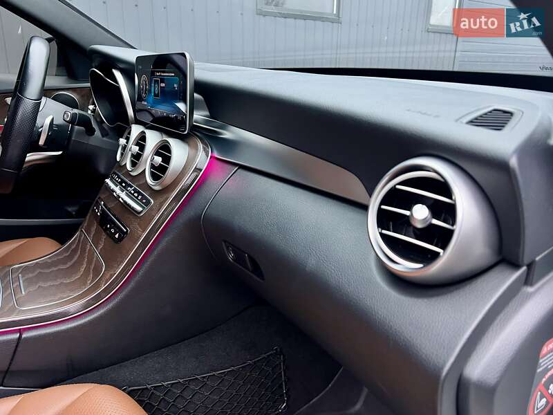 Седан Mercedes-Benz C-Class 2018 в Киеве фото 47 Седан Mercedes-Benz C-Class 2018 в Киеве
