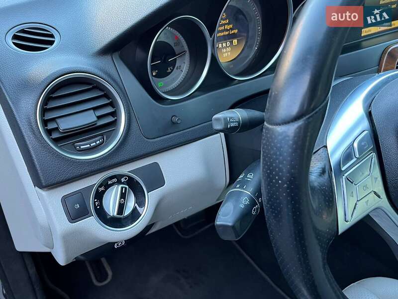 Седан Mercedes-Benz C-Class 2012 в Белой Церкви