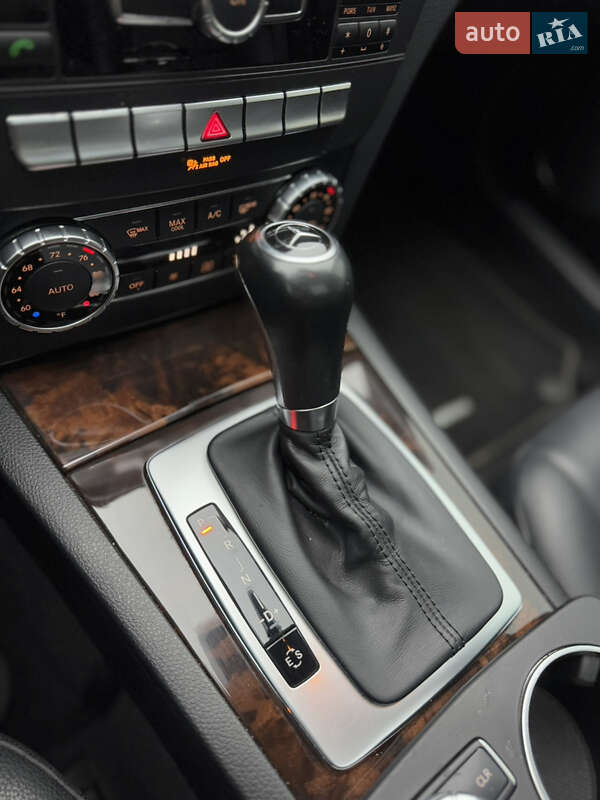 Седан Mercedes-Benz C-Class 2014 в Днепре
