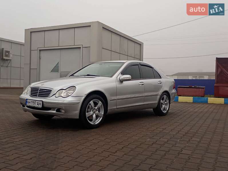 Седан Mercedes-Benz C-Class 2000 в Раздельной фото 4 Седан Mercedes-Benz C-Class 2000 в Раздельной