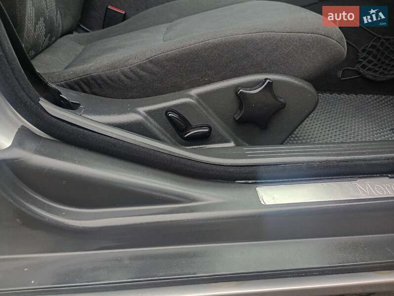 Седан Mercedes-Benz C-Class 2000 в Раздельной фото 20 Седан Mercedes-Benz C-Class 2000 в Раздельной