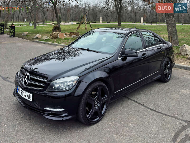 Mercedes-Benz C-Class 2010