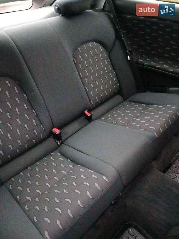 Купе Mercedes-Benz C-Class 2001 в Львове фото 23 Купе Mercedes-Benz C-Class 2001 в Львове