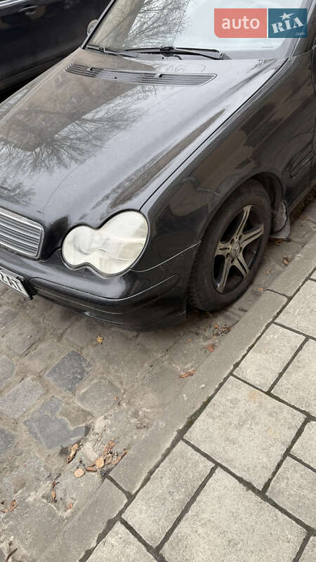 Седан Mercedes-Benz C-Class 2002 в Львове фото 3 Седан Mercedes-Benz C-Class 2002 в Львове