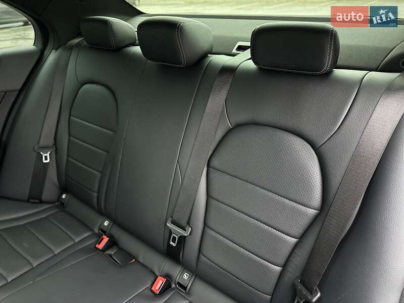 Седан Mercedes-Benz C-Class 2017 в Киеве фото 79 Седан Mercedes-Benz C-Class 2017 в Киеве