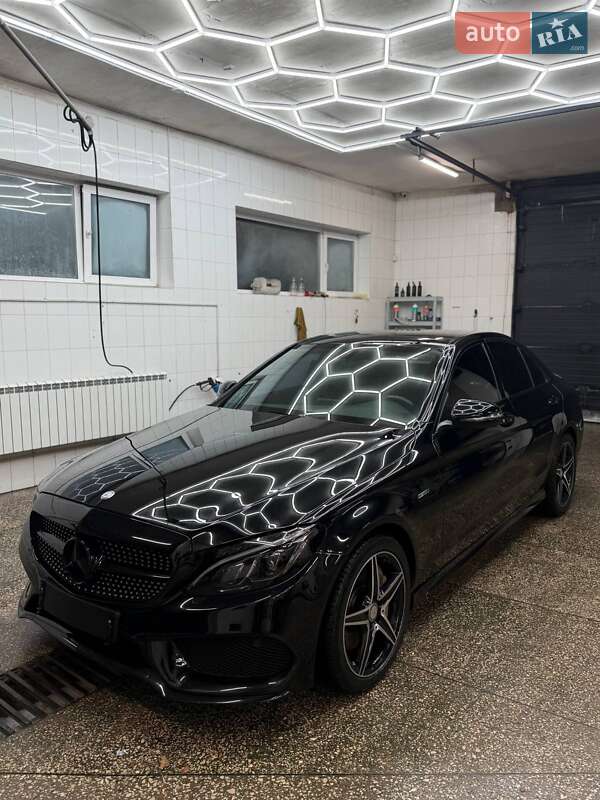 Седан Mercedes-Benz C-Class 2015 в Виннице