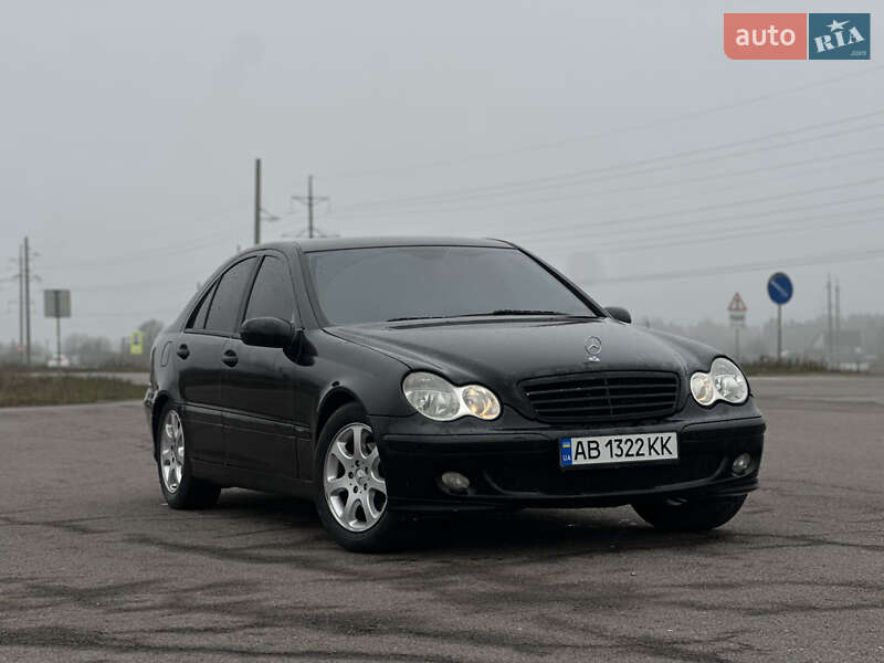 Mercedes-Benz C-Class 2004 Mercedes-Benz C-Class 2004