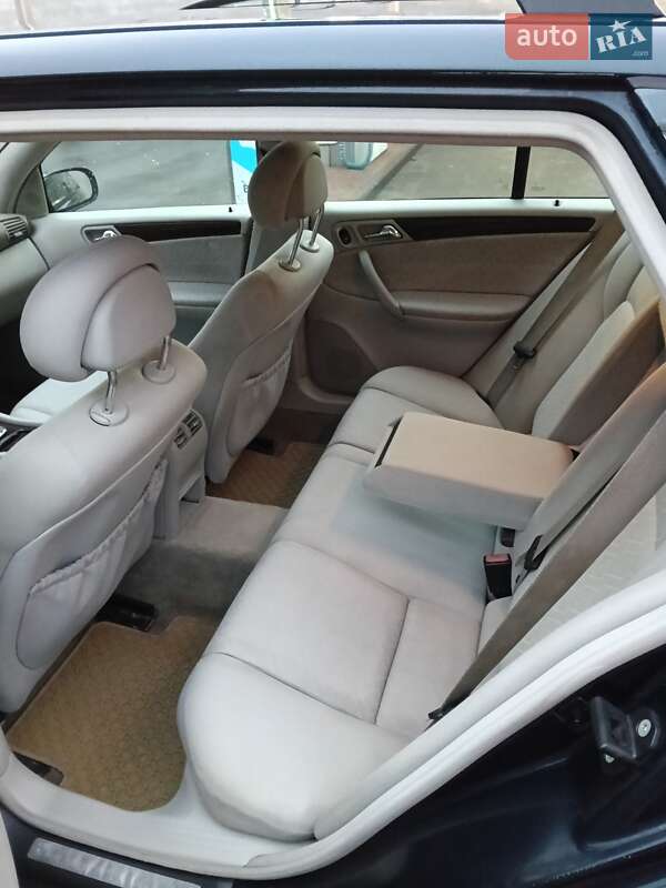 Универсал Mercedes-Benz C-Class 2004 в Ровно фото 11 Универсал Mercedes-Benz C-Class 2004 в Ровно