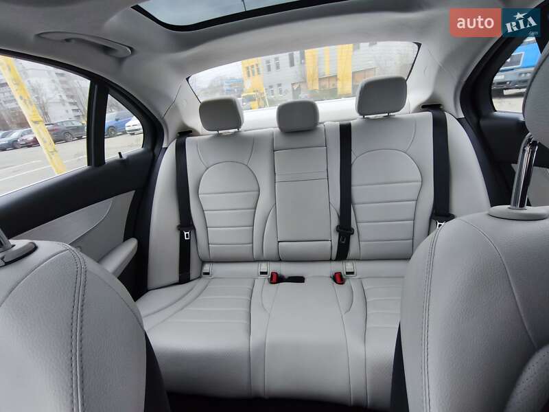 Седан Mercedes-Benz C-Class 2015 в Днепре фото 15 Седан Mercedes-Benz C-Class 2015 в Днепре